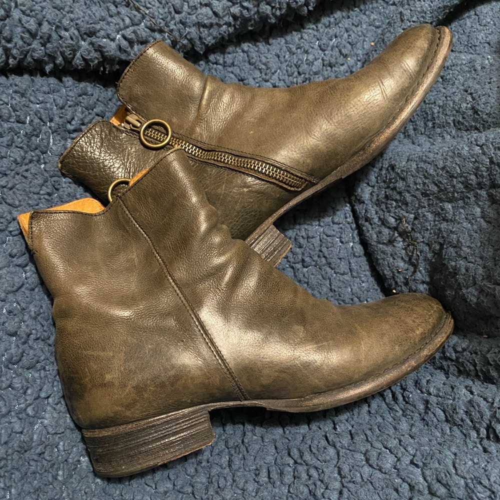 Fiorentini and baker grey/brown distressed ankle boot